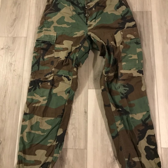 Real Army Camouflage Fatigues - Picture 3 of 14